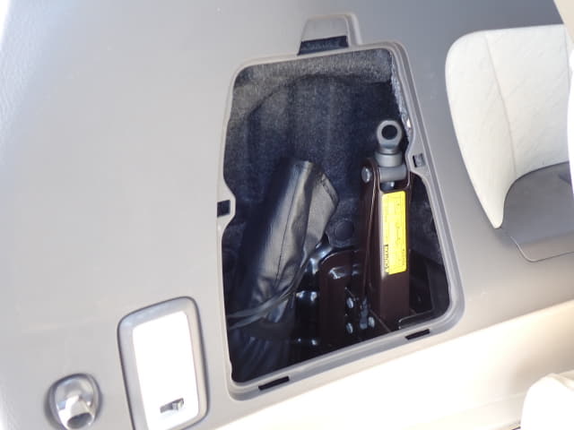 TOYOTA Alphard thumbnail 30