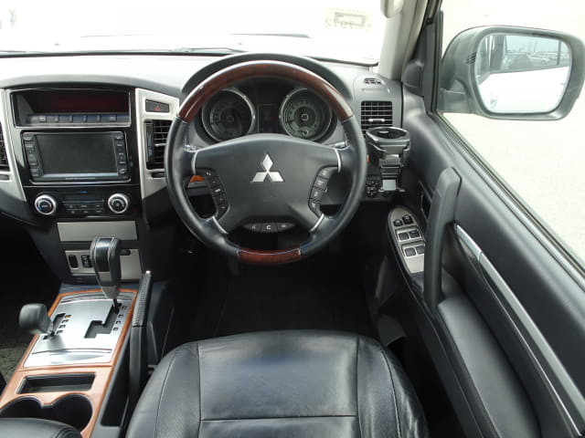 MITSUBISHI Pajero thumbnail 33