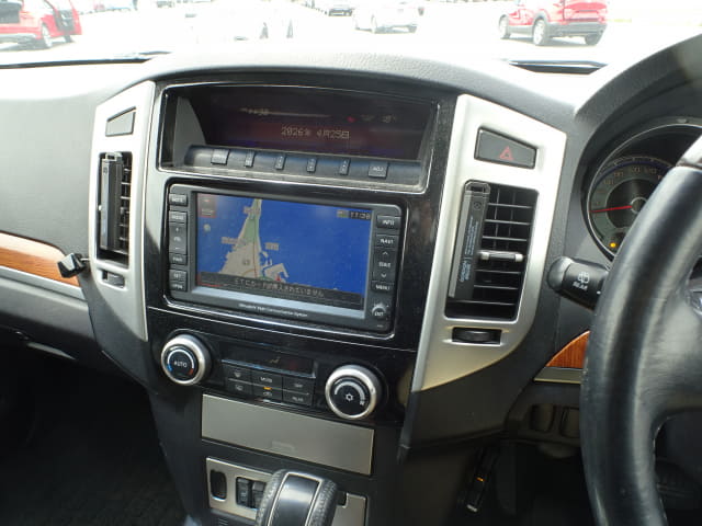 MITSUBISHI Pajero thumbnail 37