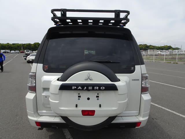 MITSUBISHI Pajero thumbnail 4