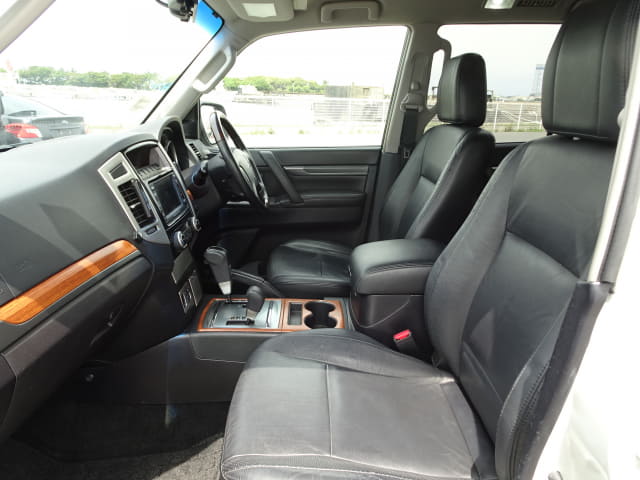 MITSUBISHI Pajero thumbnail 26