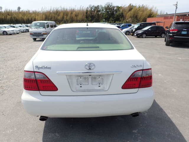 TOYOTA Crown thumbnail 4