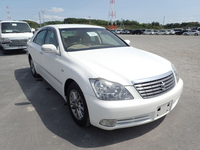 TOYOTA Crown thumbnail 7