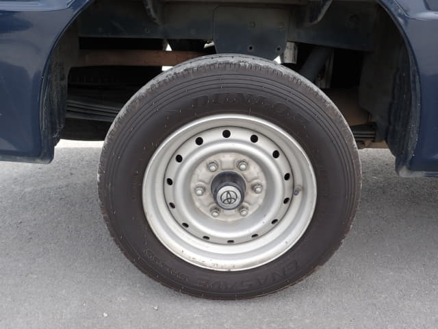 TOYOTA Hiace Van thumbnail 11