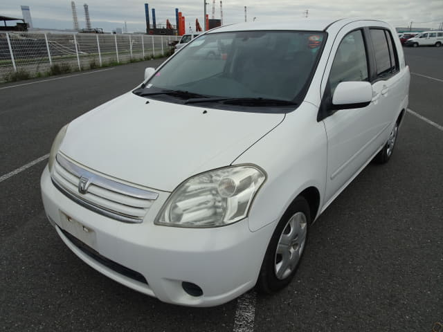 2005 TOYOTA Raum