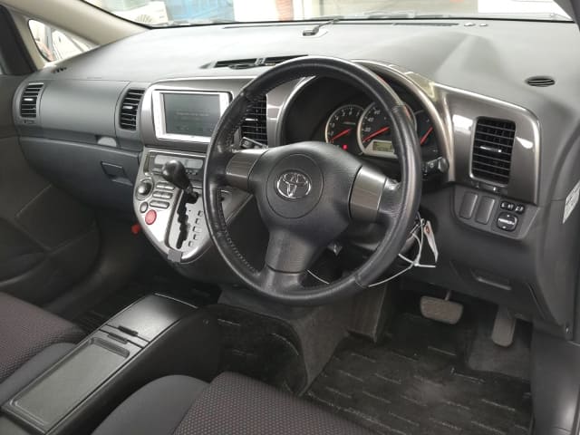 TOYOTA Wish thumbnail 46