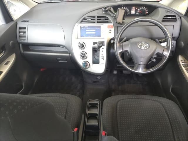 TOYOTA Ractis thumbnail 50