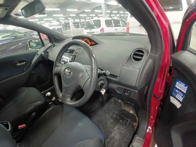 TOYOTA Vitz thumbnail 48