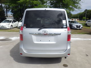 2009 TOYOTA Noah