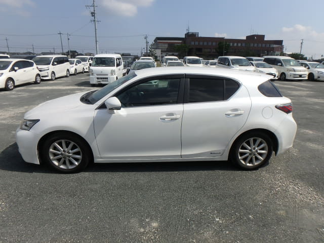 LEXUS CT thumbnail 2