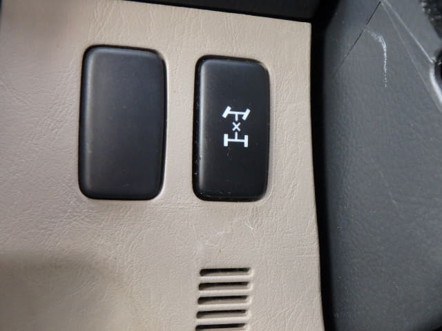 TOYOTA Hilux Surf thumbnail 42