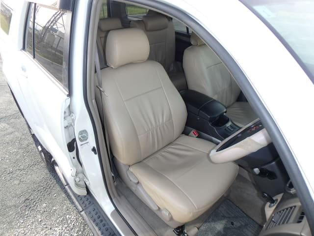 TOYOTA Hilux Surf thumbnail 25