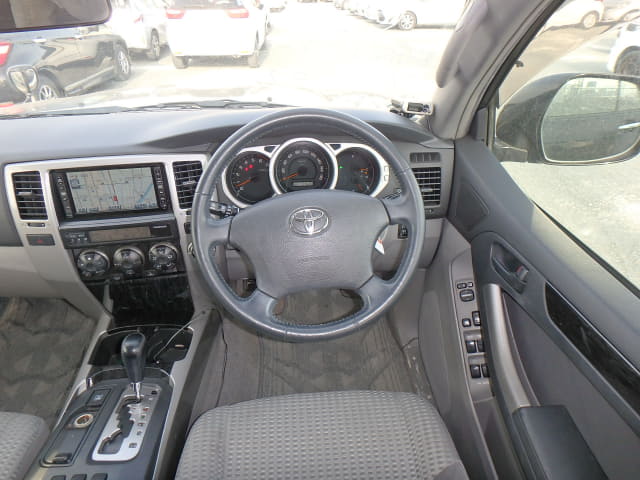 TOYOTA Hilux Surf thumbnail 32