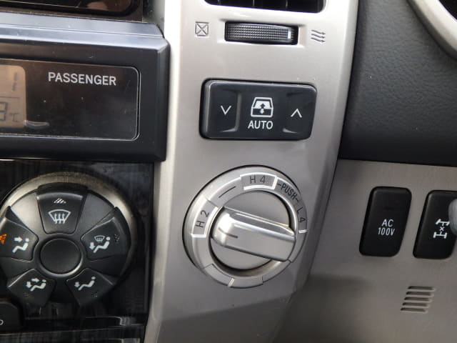 TOYOTA Hilux Surf thumbnail 41