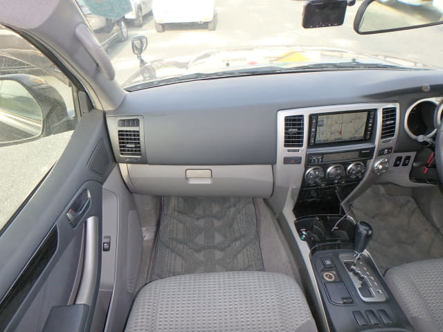 TOYOTA Hilux Surf thumbnail 33
