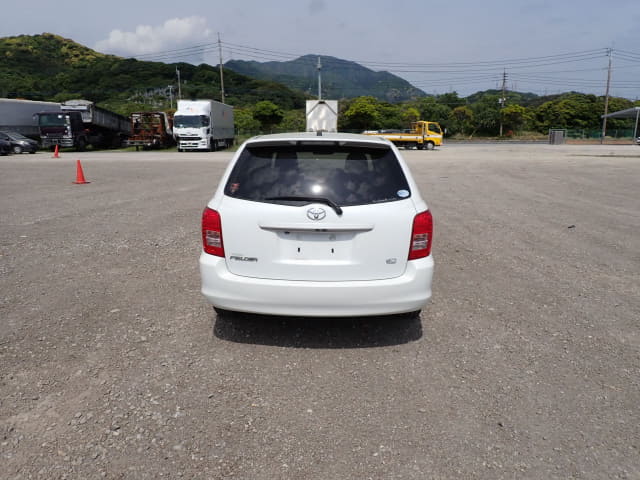 TOYOTA Corolla Fielder thumbnail 4
