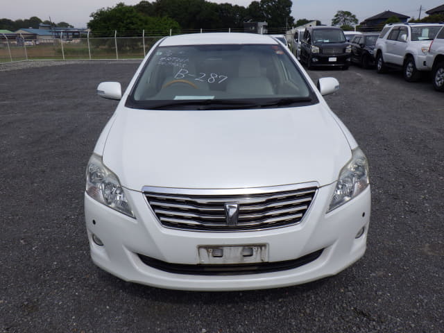 TOYOTA Premio thumbnail 8
