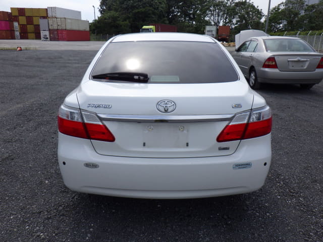 TOYOTA Premio thumbnail 4