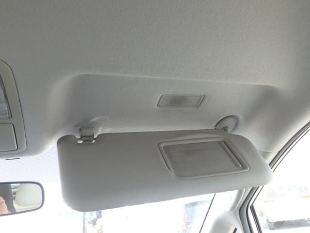 TOYOTA Voxy thumbnail 46