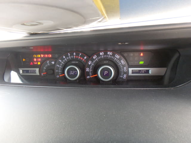 TOYOTA Voxy thumbnail 55