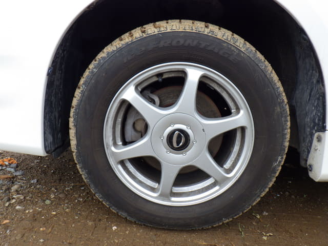 TOYOTA Voxy thumbnail 9