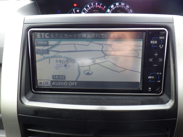 TOYOTA Voxy thumbnail 36