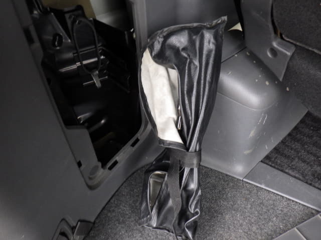 TOYOTA Voxy thumbnail 30