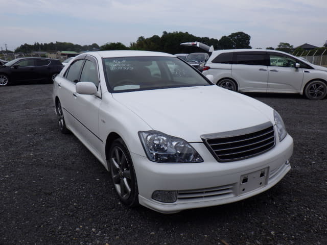 TOYOTA Crown thumbnail 7