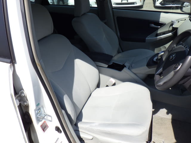 TOYOTA Prius thumbnail 25