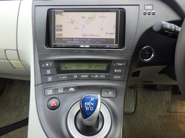 TOYOTA Prius thumbnail 35