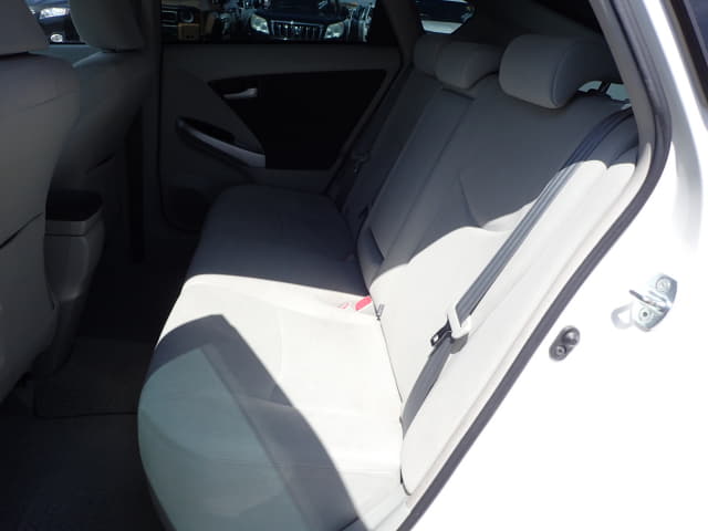 TOYOTA Prius thumbnail 27