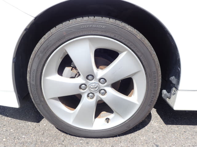 TOYOTA Prius thumbnail 9