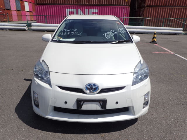 TOYOTA Prius thumbnail 8