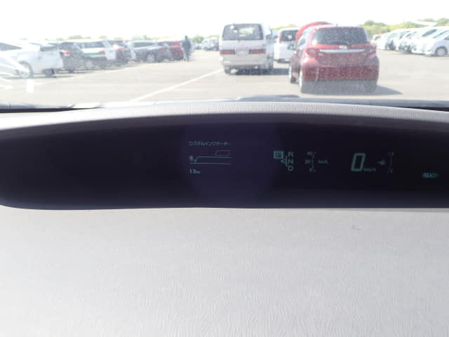 TOYOTA Prius thumbnail 32