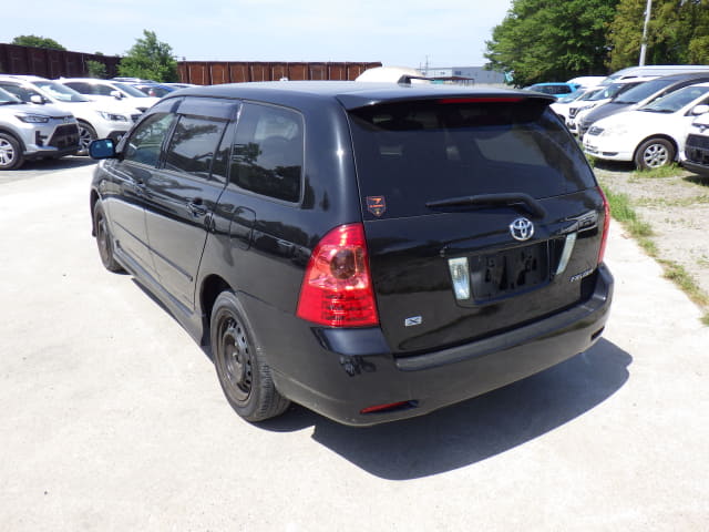 TOYOTA Corolla Fielder thumbnail 3