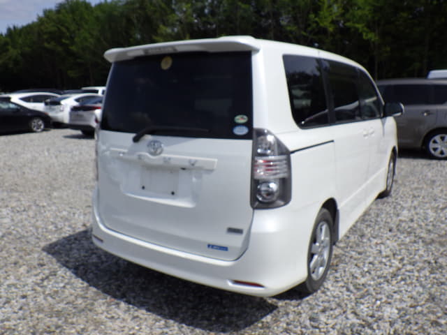 TOYOTA Voxy thumbnail 57