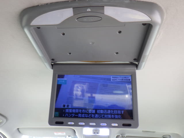 TOYOTA Voxy thumbnail 41