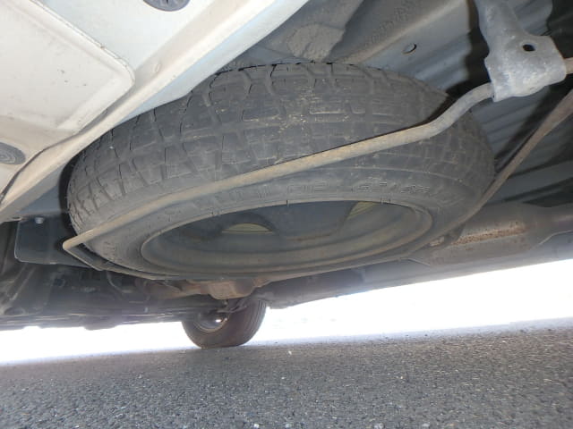 TOYOTA Noah thumbnail 31
