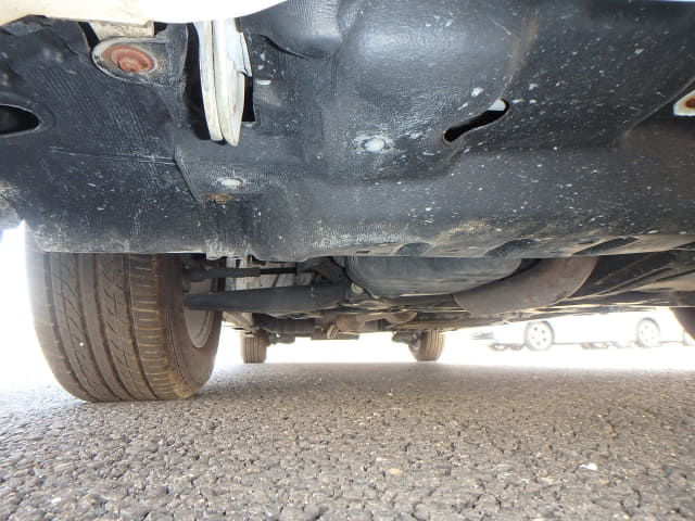 TOYOTA Noah thumbnail 13
