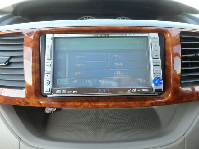 TOYOTA Noah thumbnail 36