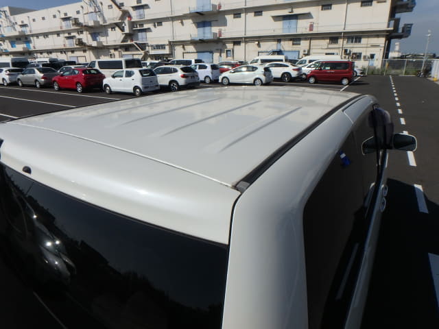 TOYOTA Noah thumbnail 45