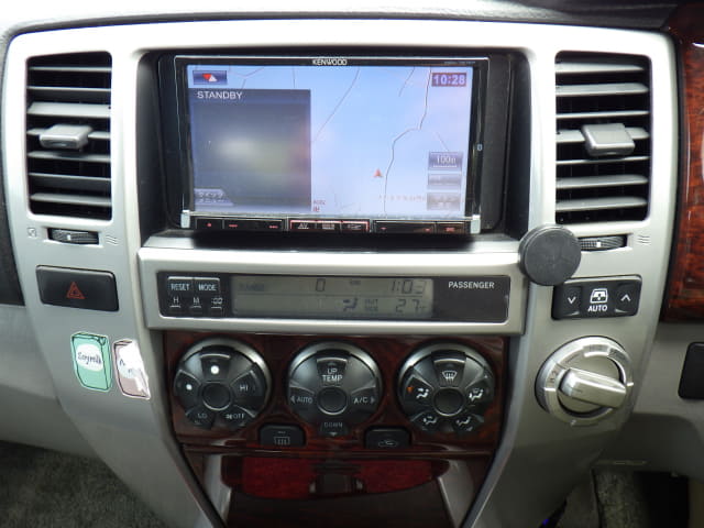 TOYOTA Hilux Surf thumbnail 38
