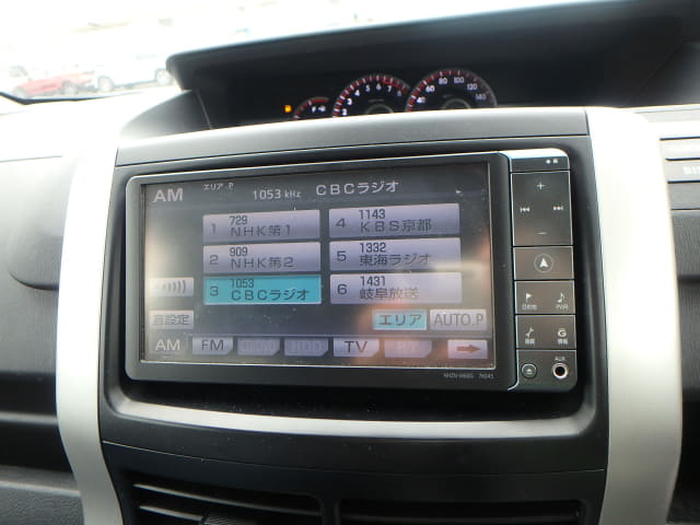 TOYOTA Voxy thumbnail 36