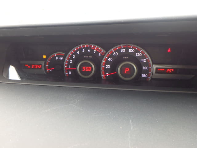 TOYOTA Voxy thumbnail 34