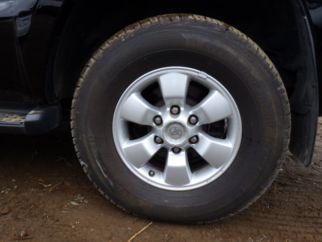 TOYOTA Hilux Surf thumbnail 10