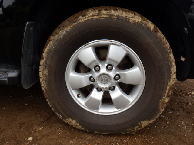 TOYOTA Hilux Surf thumbnail 12