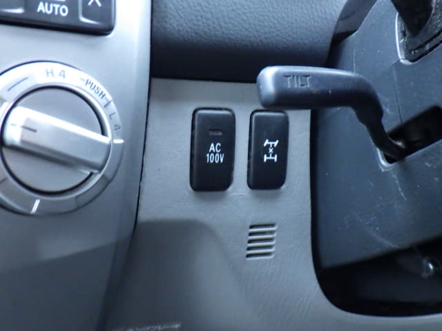 TOYOTA Hilux Surf thumbnail 39