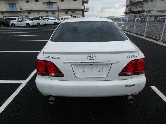 TOYOTA Crown thumbnail 4