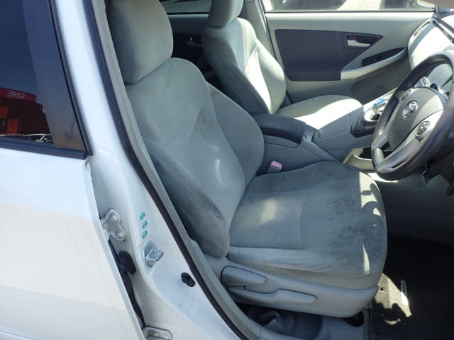 TOYOTA Prius thumbnail 25