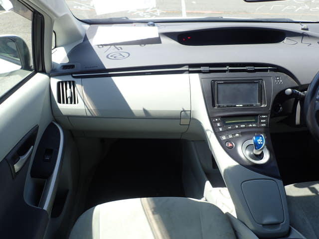 TOYOTA Prius thumbnail 31